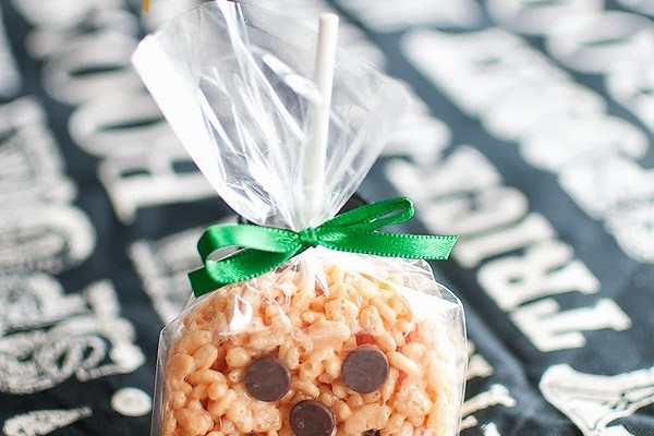 Halloween Rice Krispie treat