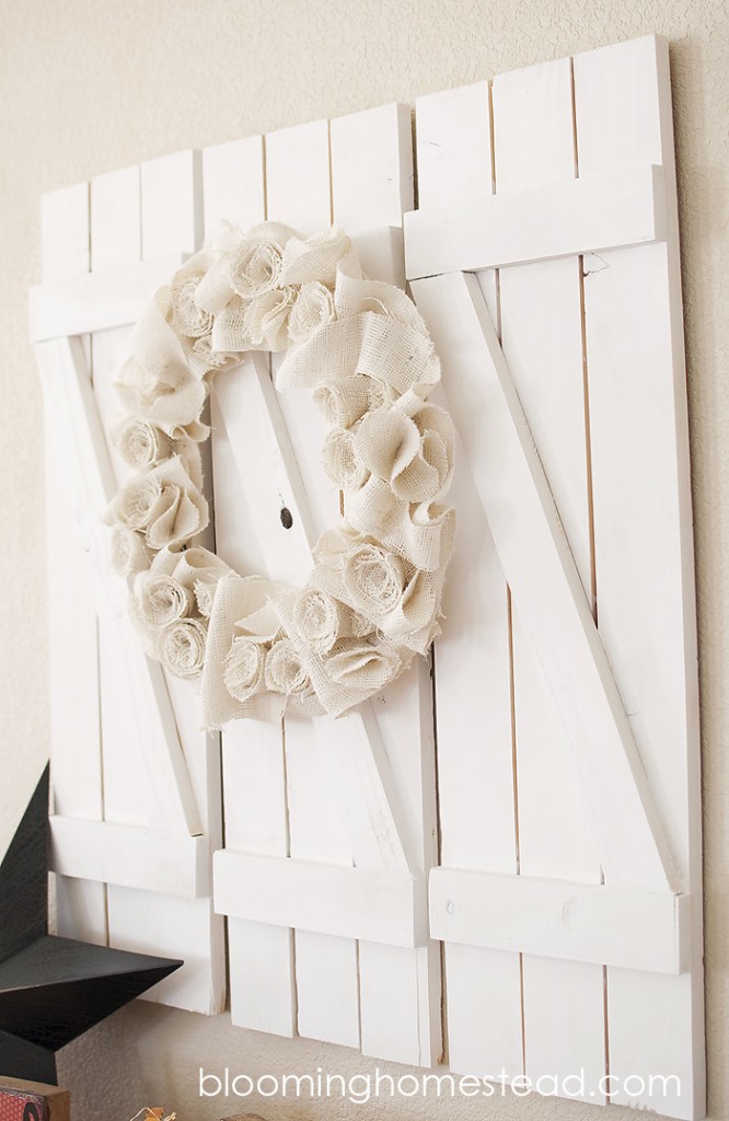 #diy #wood #walldecor #shutters #woodshutters #wooddecor #burlapwreath