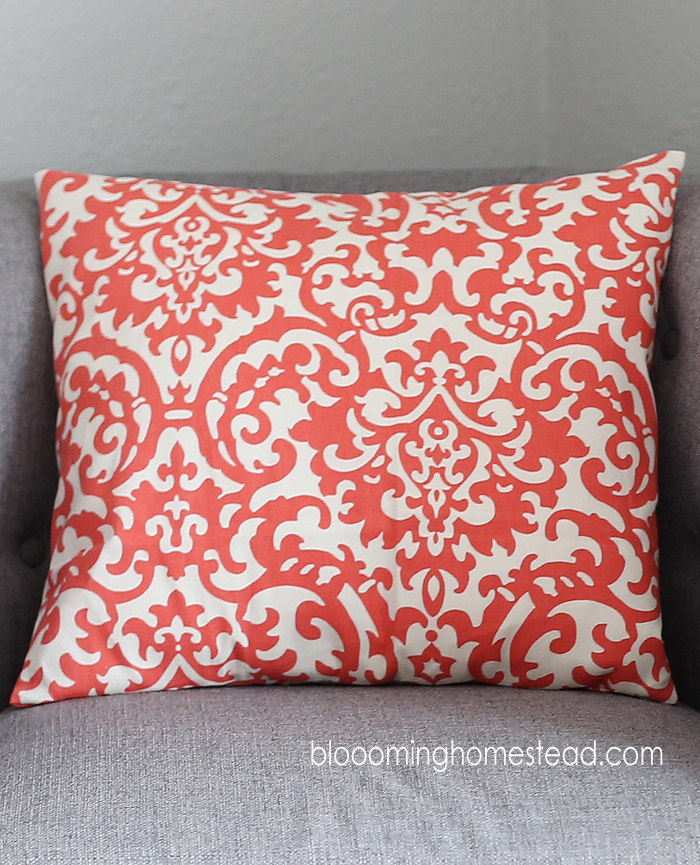 Easy DIY  Pillow Cover