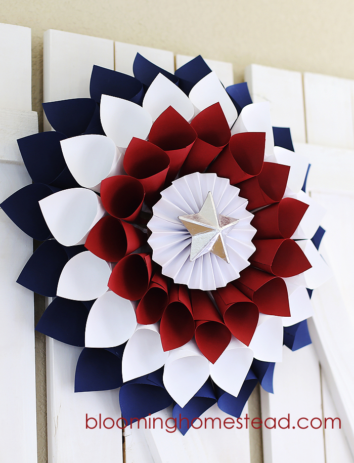 Paper Patriotic Wreath