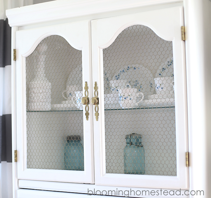 Cabinet makeover with Chalk Paint by Blooming Homestead