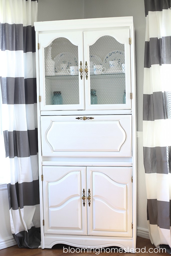 Cabinet makeover with Chalk Paint by Blooming Homestead