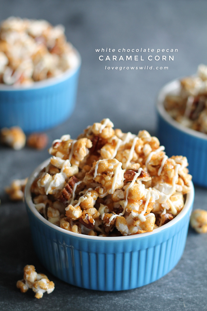 White-Chocolate-Pecan-Caramel-Corn-final