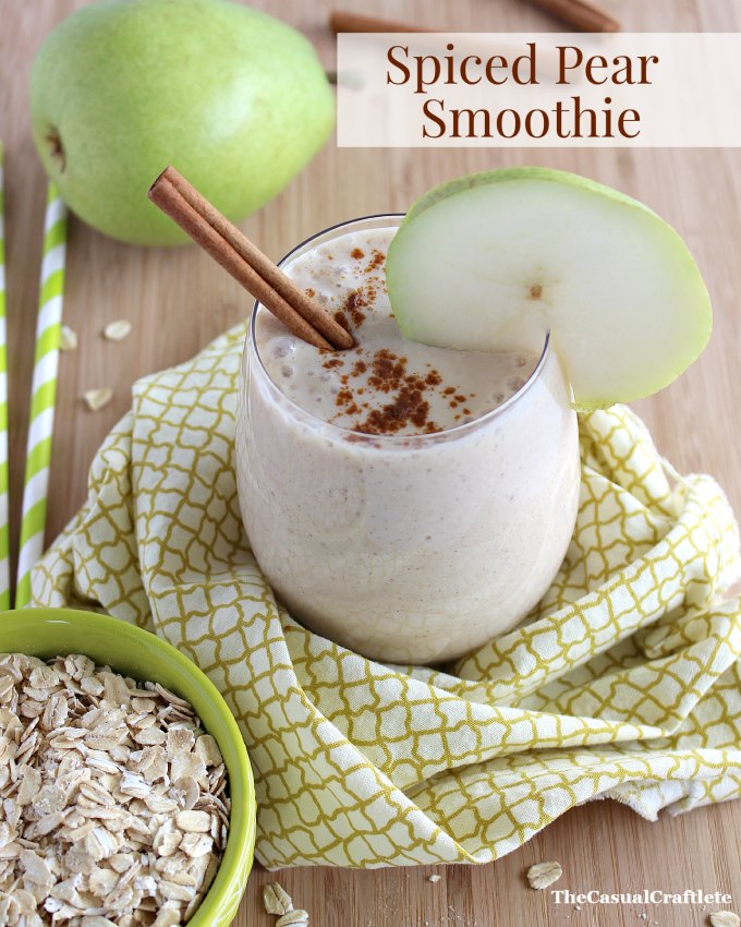 Spiced-Pear-Smoothie-from-www.thecasualcraftlete.com_