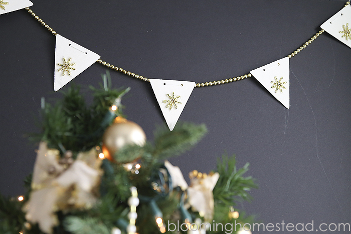 DIY Beaded Snowflake- Easy and beautiful for Christmas Decor