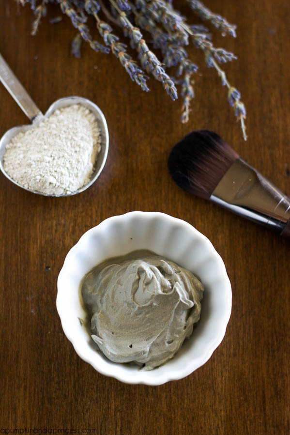 CC-DIY-European-Clay-Mask