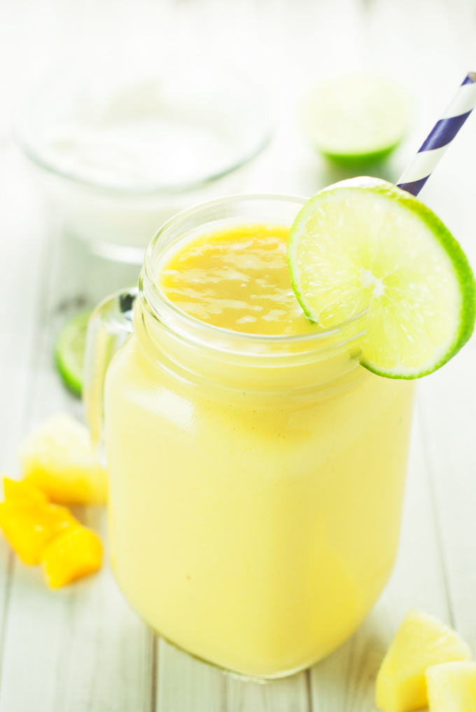 CClink-party-Tropical-Smoothie-Recipe-9