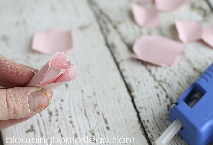 Easy to follow DIY Paper Flowers tutorial by Blooming Homestead