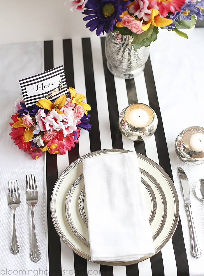 Simple and beautiful floral placecard holder. Perfect for weddings, showers, dinner parties, or really any event. So easy to make too.