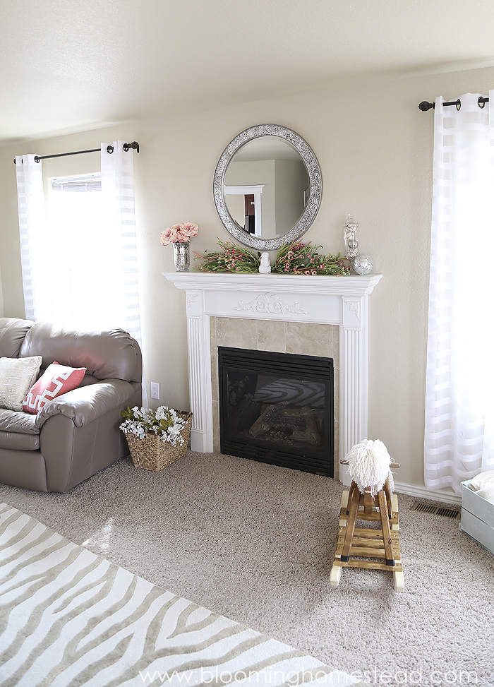 Such clean and cheery touches in this Spring Home Tour.