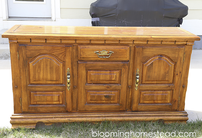 China hutch makeover from start to finish using chalk paint.