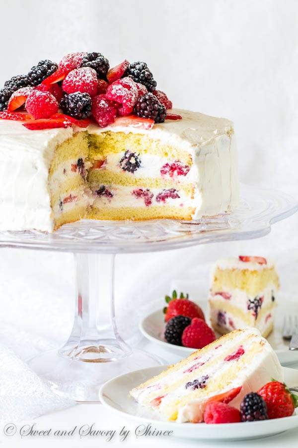 ccBerry-Chantilly-Cake-5-600x900