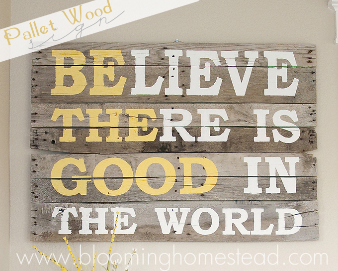 Inspiration DIY Pallet wood sign by Blooming Homestead