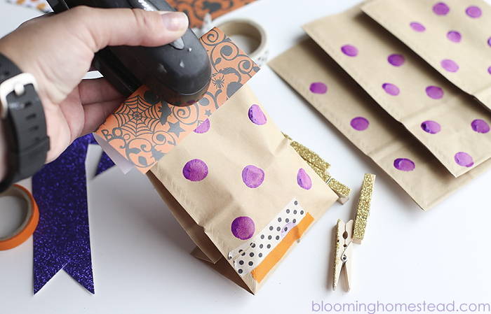 These diy treat bags are so cute and you can assemble them in minutes! Such a cute idea.