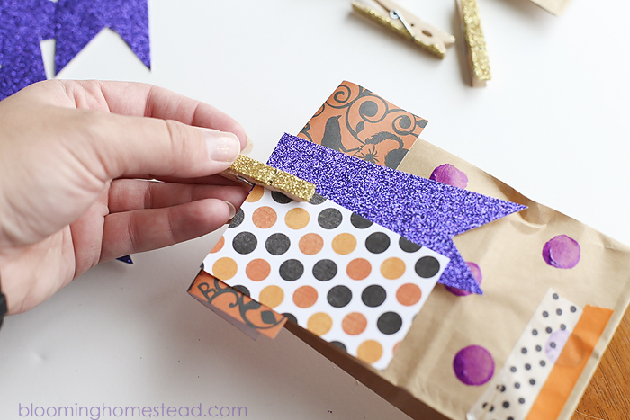 These diy treat bags are so cute and you can assemble them in minutes! Such a cute idea.