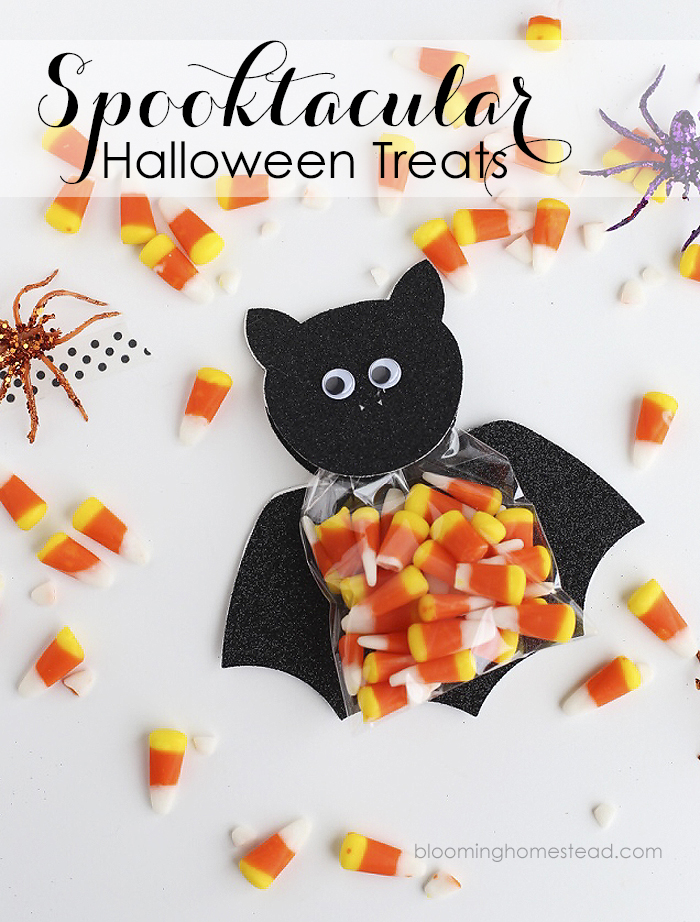 These adorable bat treats are so simple to make and would be perfect for parties or trick or treating!