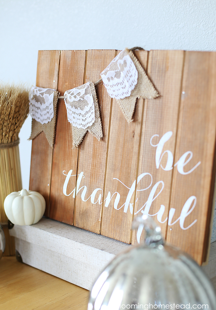 Super easy and pretty be thankful sign tutorial