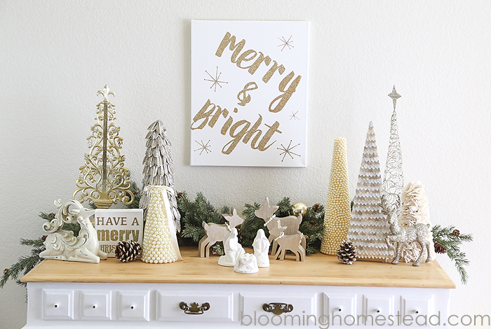 DIY Merry and Bright Canvas