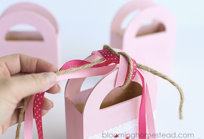 Embellished Gift boxes, super cute and easy to make!
