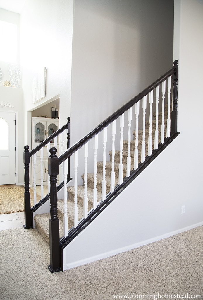 You won't believe this gorgeous stair railing makeover! And you can do it too!