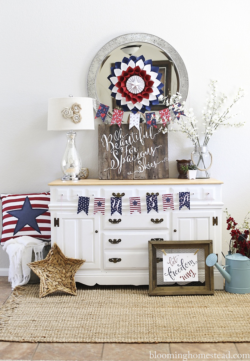 DIY Patriotic Home Decor Ideas and free printables to celebrate Independence Day