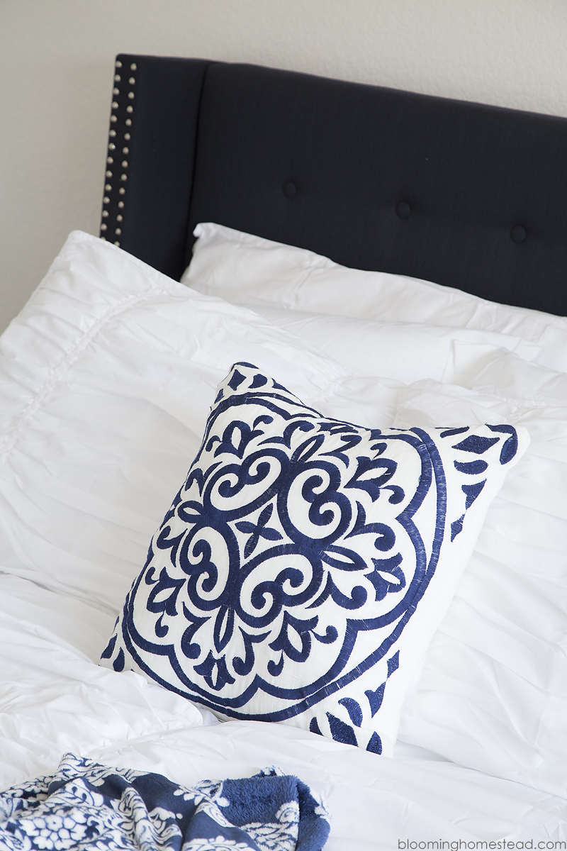 Medallion Pillow