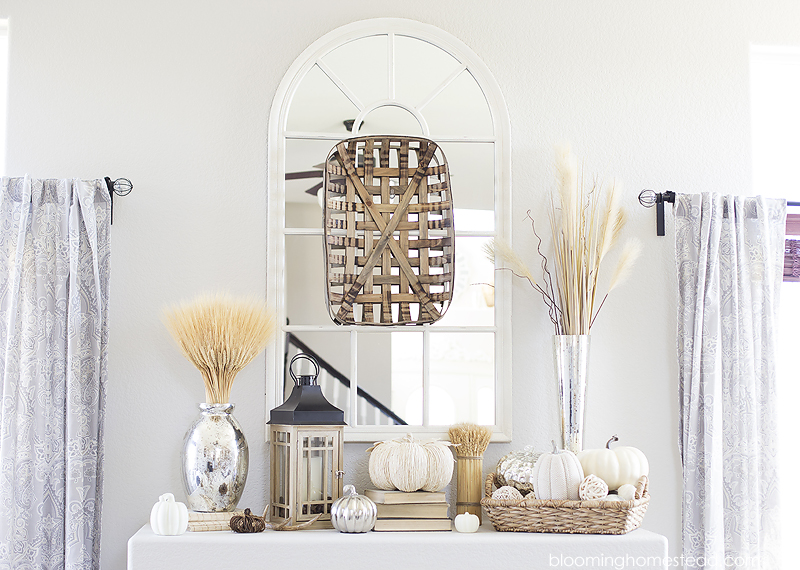 Fall Home Tour and neutral farmhouse fall decor ideas