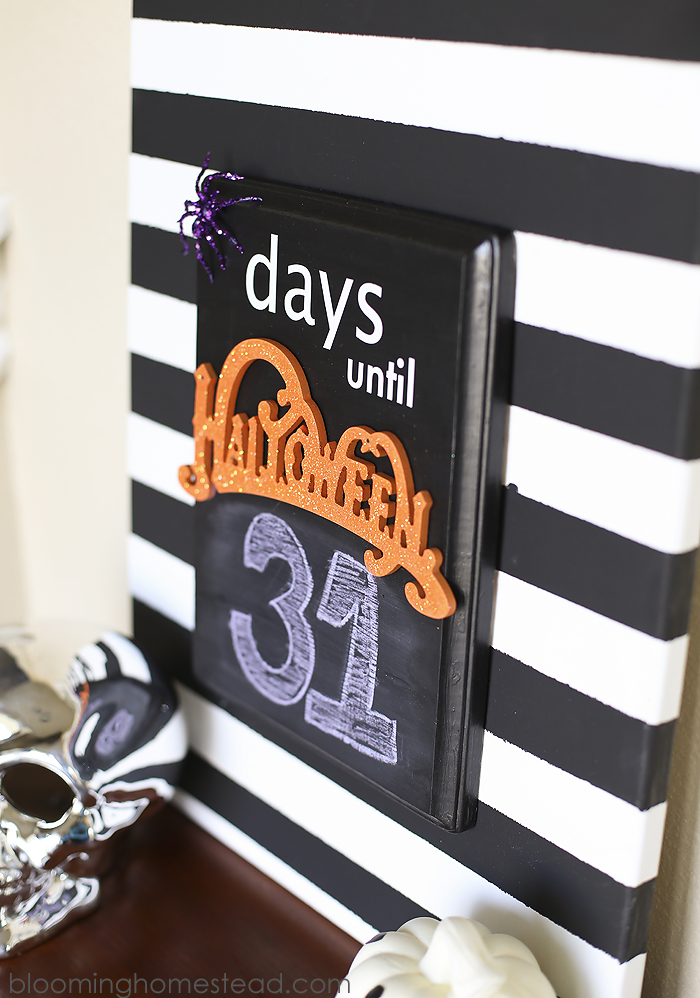 Halloween-Countdown-by-Blooming-Homestead-Fun and Simple Halloween Ideas